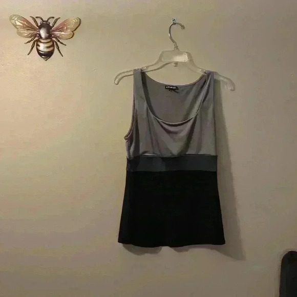 Express, black and gray medium size tank top - Picture 1 of 4